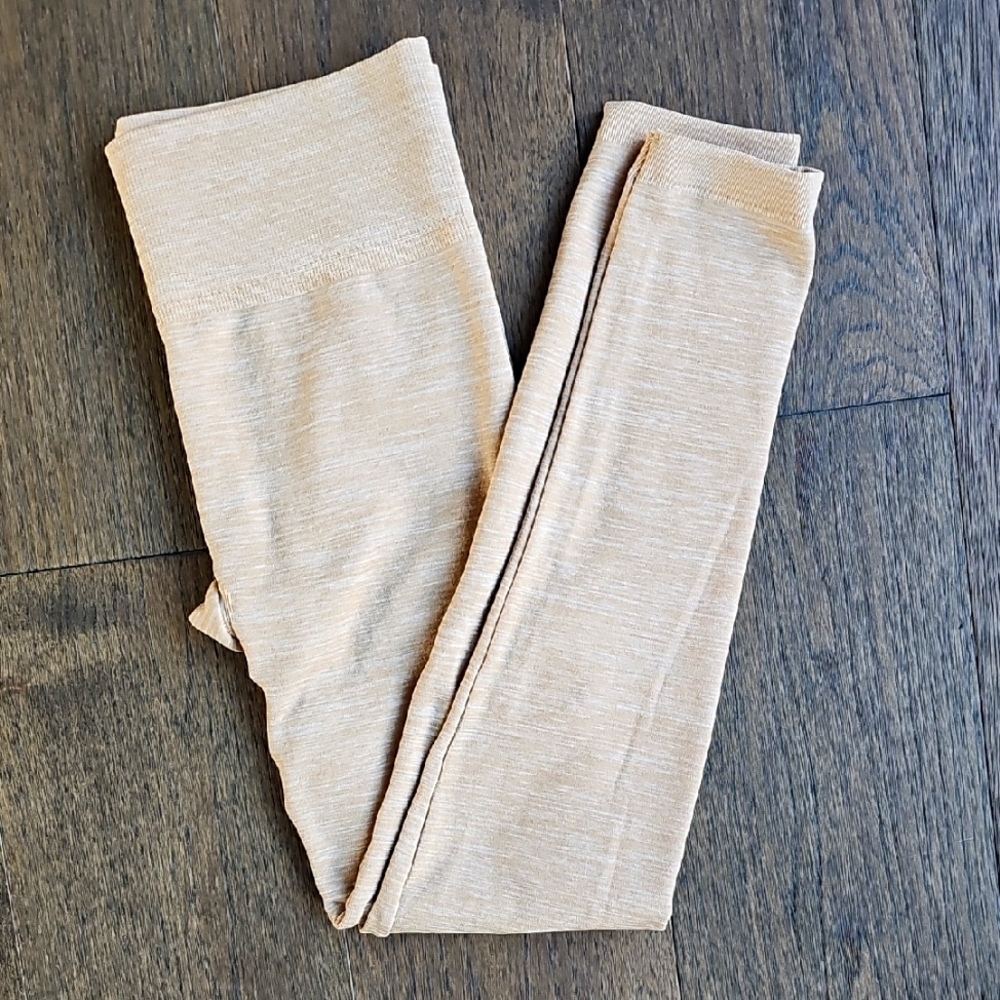 SHOSHO FLEECE LEGGINGS. SIZE S/M